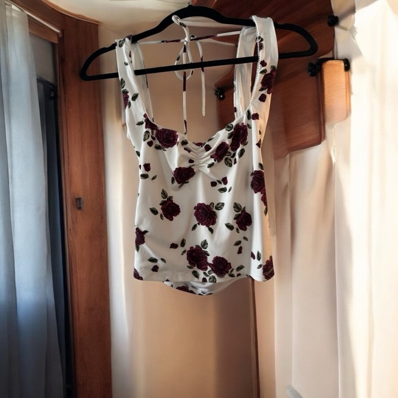 Garage Ivory Tank Top with Burgundy Floral Print with cut out in back Size Large - Picture 1 of 4